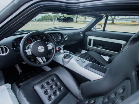 Used 2006 Ford GT RWD image 44