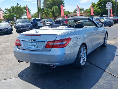 Used 2011 Mercedes-Benz E 350 Cabriolet image 5