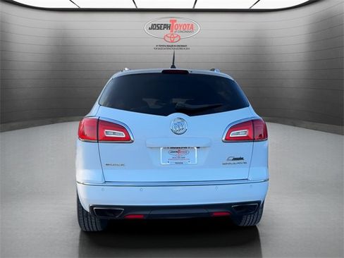 Used 2017 Buick Enclave Leather image 12