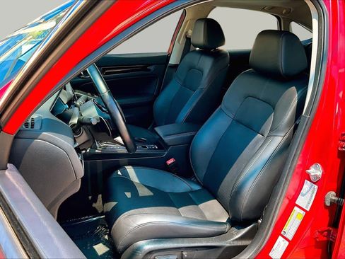 Used 2022 Honda Civic Touring image 8