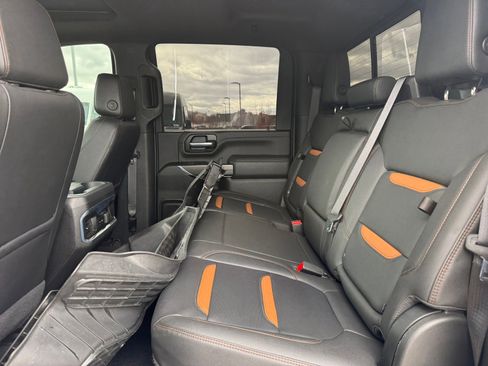 Used 2022 GMC Sierra 3500 AT4 w/ AT4 Premium Plus Package image 17