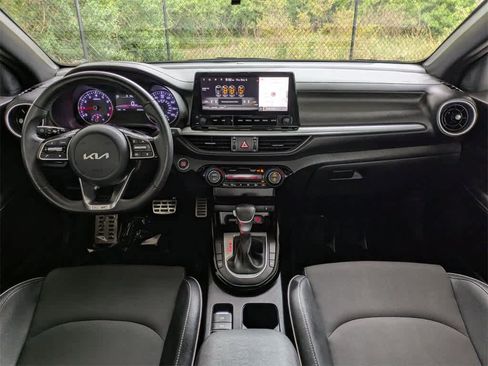 Used 2022 Kia Forte GT-Line w/ GT-Line Premium Package image 15