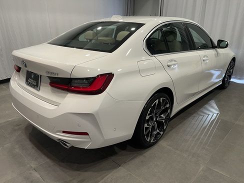 Used 2025 BMW 330i xDrive Sedan w/ Premium Package image 6