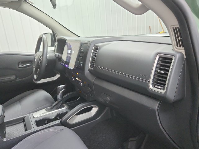 Used 2023 Nissan Frontier SV w/ SV Convenience Package RWD image 35