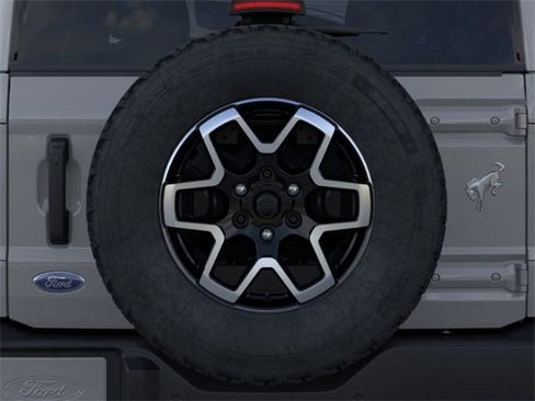 New 2026 Ford Bronco Outer Banks image 24