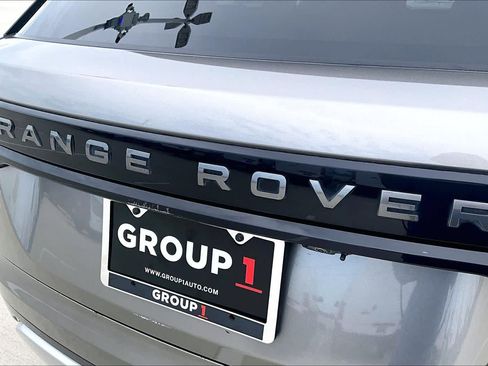 Used 2020 Land Rover Range Rover Velar R-Dynamic S AWD/4WD image 29