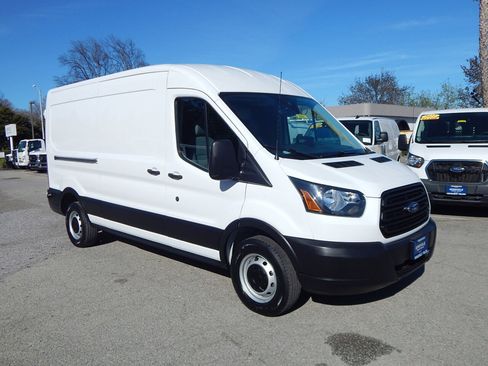 Used 2019 Ford Transit 250 148 Medium Roof image 10