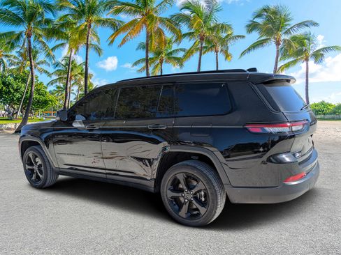 Used 2024 Jeep Grand Cherokee L Altitude RWD image 6