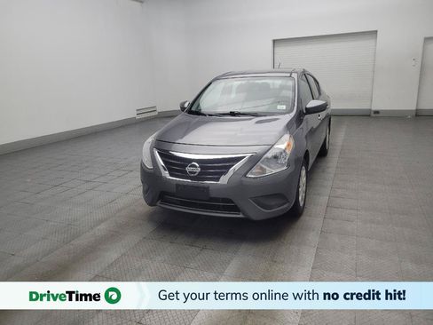 Used 2018 Nissan Versa SV FWD image 1