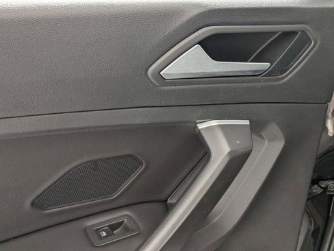 Used 2024 Volkswagen Tiguan S image 26