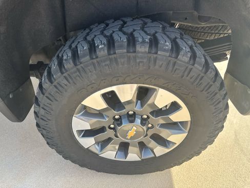 Used 2021 Chevrolet Silverado 2500 LT w/ Convenience Package AWD/4WD image 61