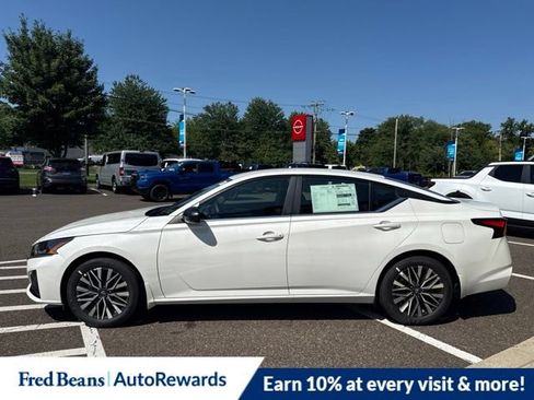 New 2026 Nissan Altima 2.5 SV FWD image 7