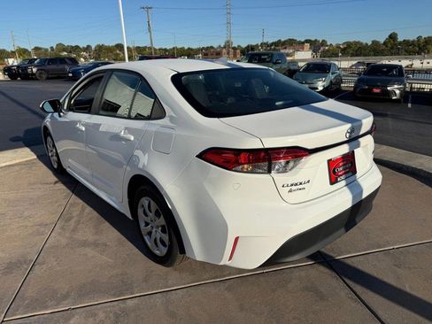 Certified 2025 Toyota Corolla LE image 6