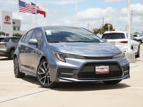 Used 2020 Toyota Corolla SE FWD image 2