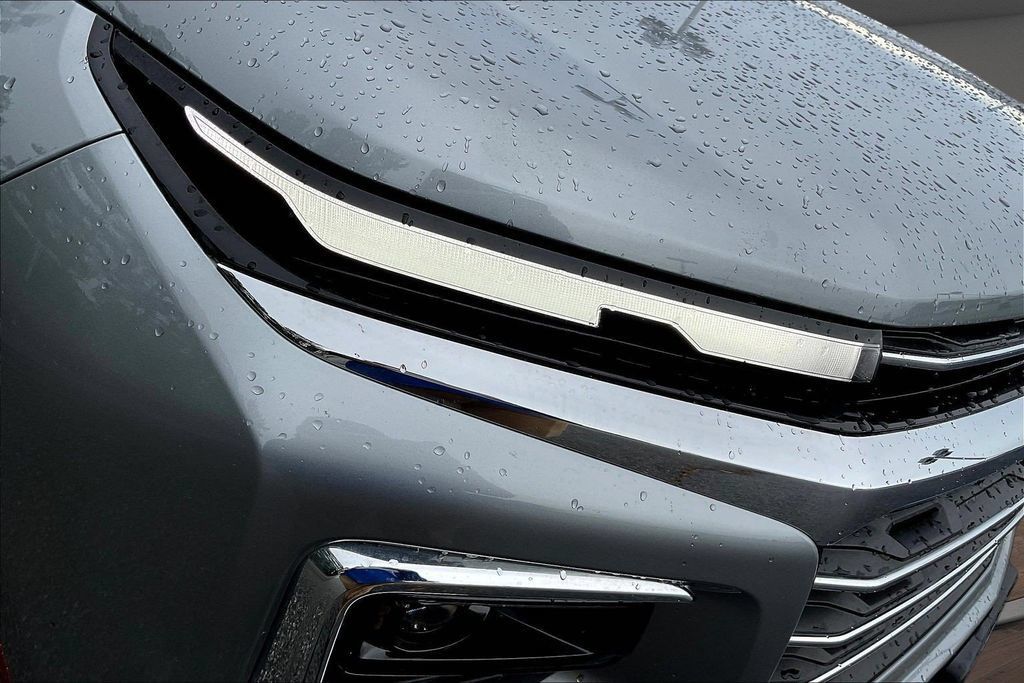 Used 2024 Chevrolet Traverse LT AWD/4WD image 36