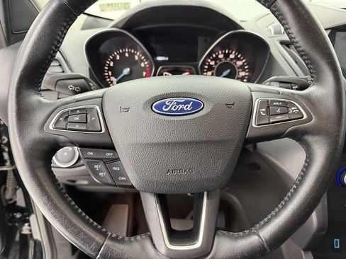 Used 2018 Ford Escape SEL image 9