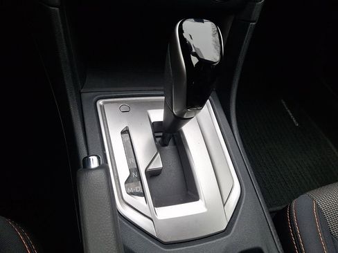 Used 2019 Subaru Crosstrek 2.0i Premium image 14