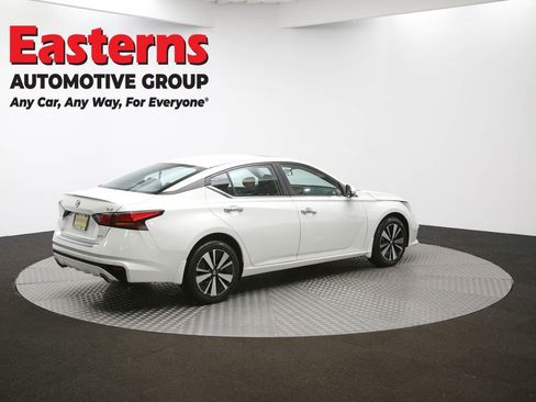 Used 2022 Nissan Altima 2.5 SV w/ SV Premium Package image 39