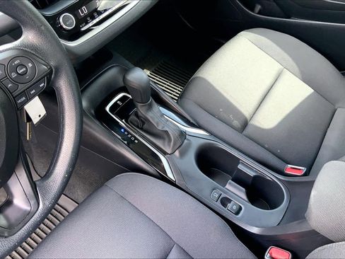 Certified 2025 Toyota Corolla LE FWD image 16