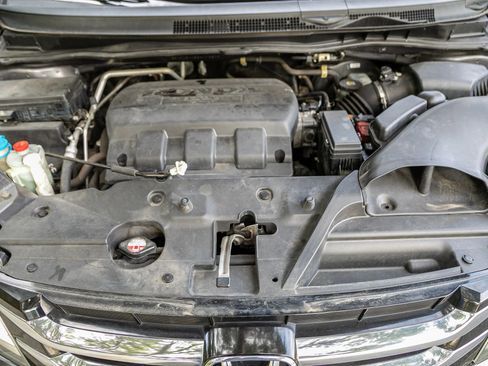 Used 2016 Honda Odyssey EX image 37