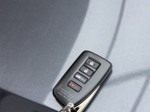 Used 2022 Lexus IS 350 F Sport image 59