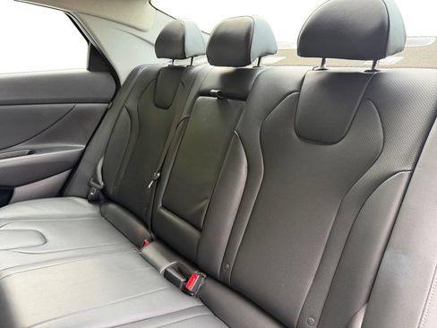 Used 2024 Hyundai Elantra Limited FWD image 13