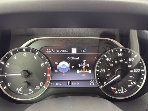 Used 2020 Nissan Titan SV w/ SV Convenience Package image 23