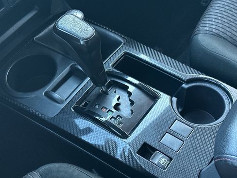 Used 2022 Toyota 4Runner TRD Off-Road image 21