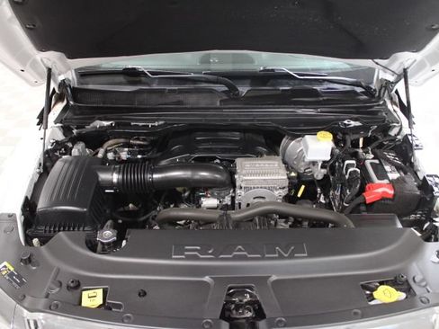 Used 2023 RAM 1500 Laramie AWD/4WD image 46