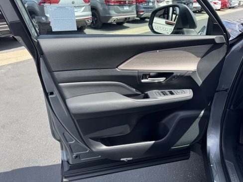 Used 2026 Toyota Grand Highlander Limited image 14