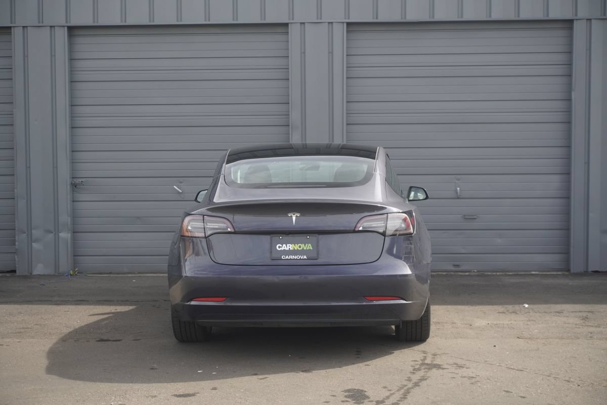Used 2022 Tesla Model 3 Standard Range RWD image 4