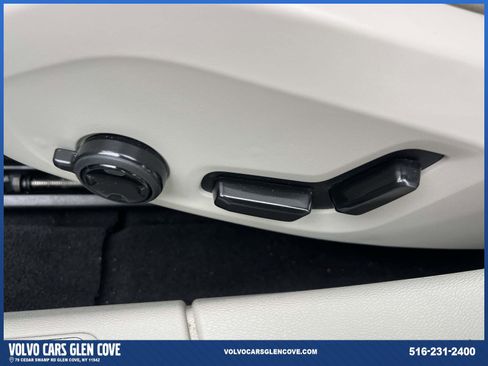 Used 2024 Volvo S60 B5 Ultimate w/ Climate Package AWD/4WD image 18