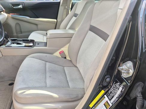 Used 2014 Toyota Camry XLE w/ Convenience Package FWD image 15