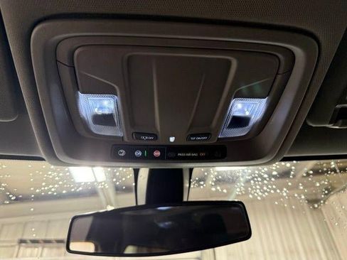 Used 2021 Chevrolet Silverado 1500 RST image 16