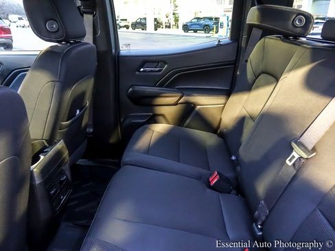 Used 2025 Chevrolet Colorado LT w/ Advanced Trailering Package image 16