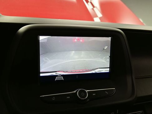 Used 2020 Chevrolet Camaro LT image 8