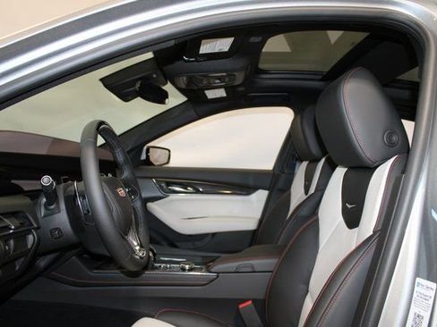 New 2026 Cadillac CT5 V AWD/4WD image 5