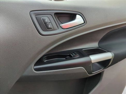 Used 2021 Ford Transit Connect XLT image 15