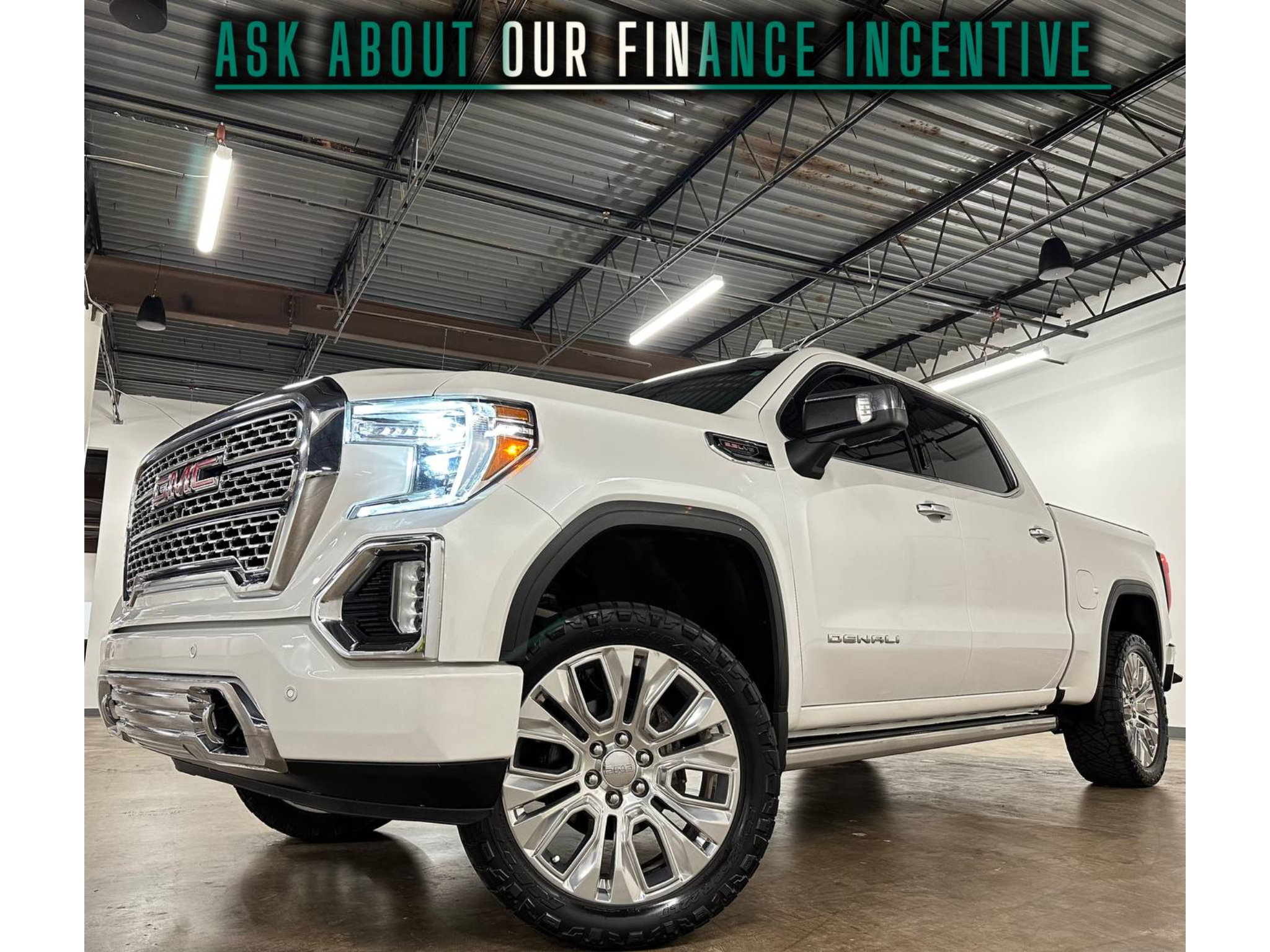 Used 2020 GMC Sierra 1500 Denali w/ Denali Ultimate Package AWD/4WD image 1