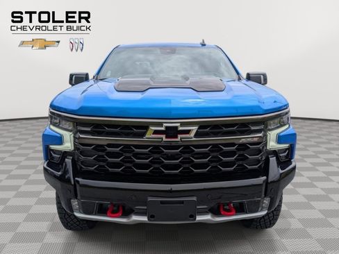 Used 2025 Chevrolet Silverado 1500 ZR2 w/ Technology Package AWD/4WD image 8