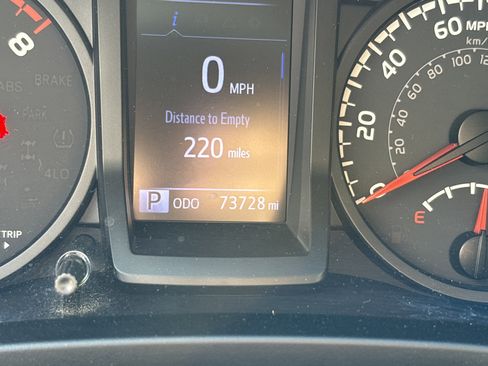 Used 2020 Toyota Tacoma SR w/ SR Convenience Package image 3