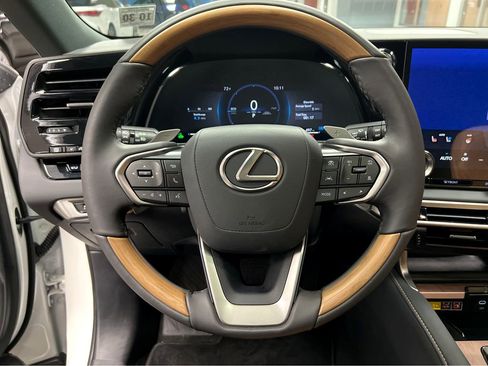 Certified 2025 Lexus RX 350h AWD/4WD image 11
