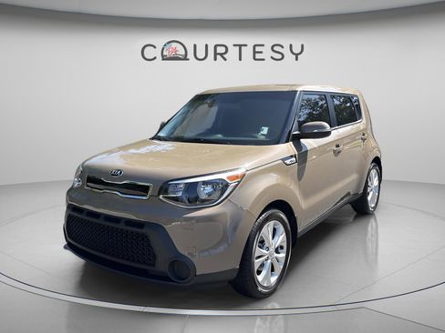 Used 2014 Kia Soul + FWD image 1