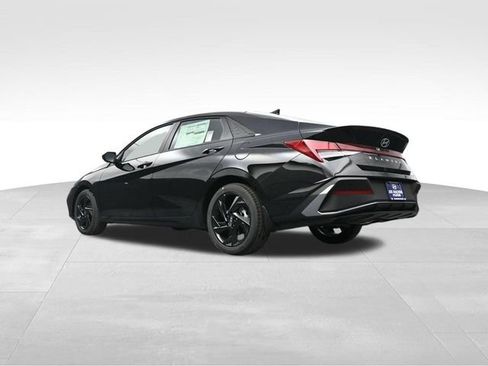 Used 2026 Hyundai Elantra Sport FWD image 34