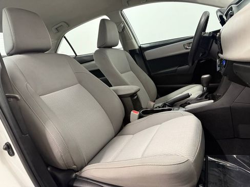 Used 2015 Toyota Corolla LE image 14