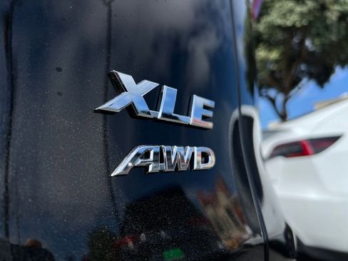 New 2025 Toyota RAV4 XLE Premium image 7