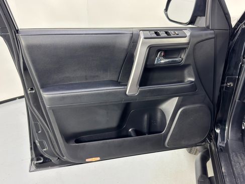 Used 2020 Toyota 4Runner SR5 Premium image 38