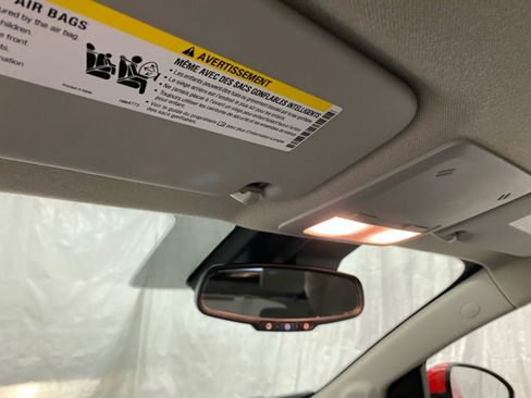 Used 2020 Chevrolet Sonic LT image 15