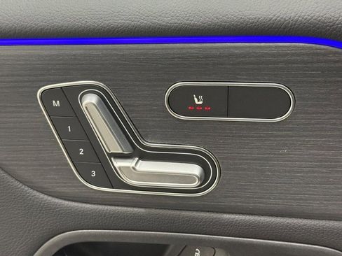 New 2026 Mercedes-Benz GLB 250 4MATIC image 10