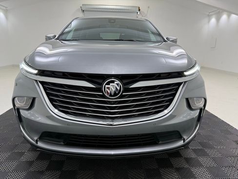 Used 2024 Buick Enclave Essence w/ Technology Package image 2